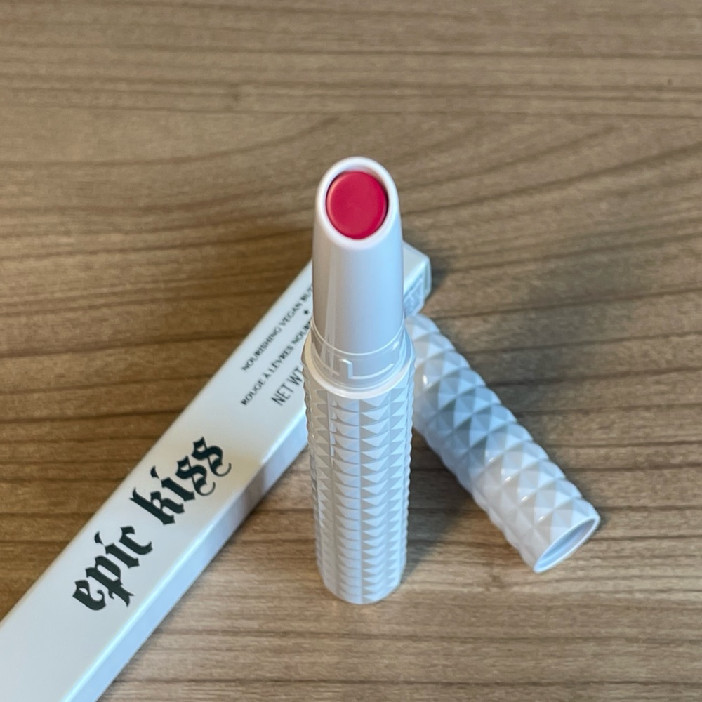 $5 Bundle Sale 🌸 KVD Epic Kiss Nourishing Vegan Butter Lipstick (Grrrowl)